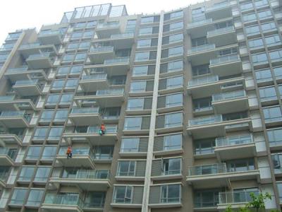 苏州长之行承接翡翠国际11幢大楼外墙清洗